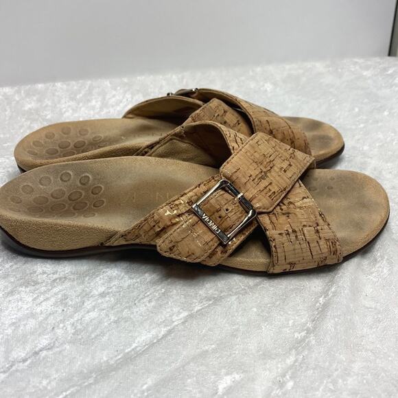 Vionic Cork and Gold Skylar Walking Sandal with Arch Support Size 6 - Picture 2 of 4